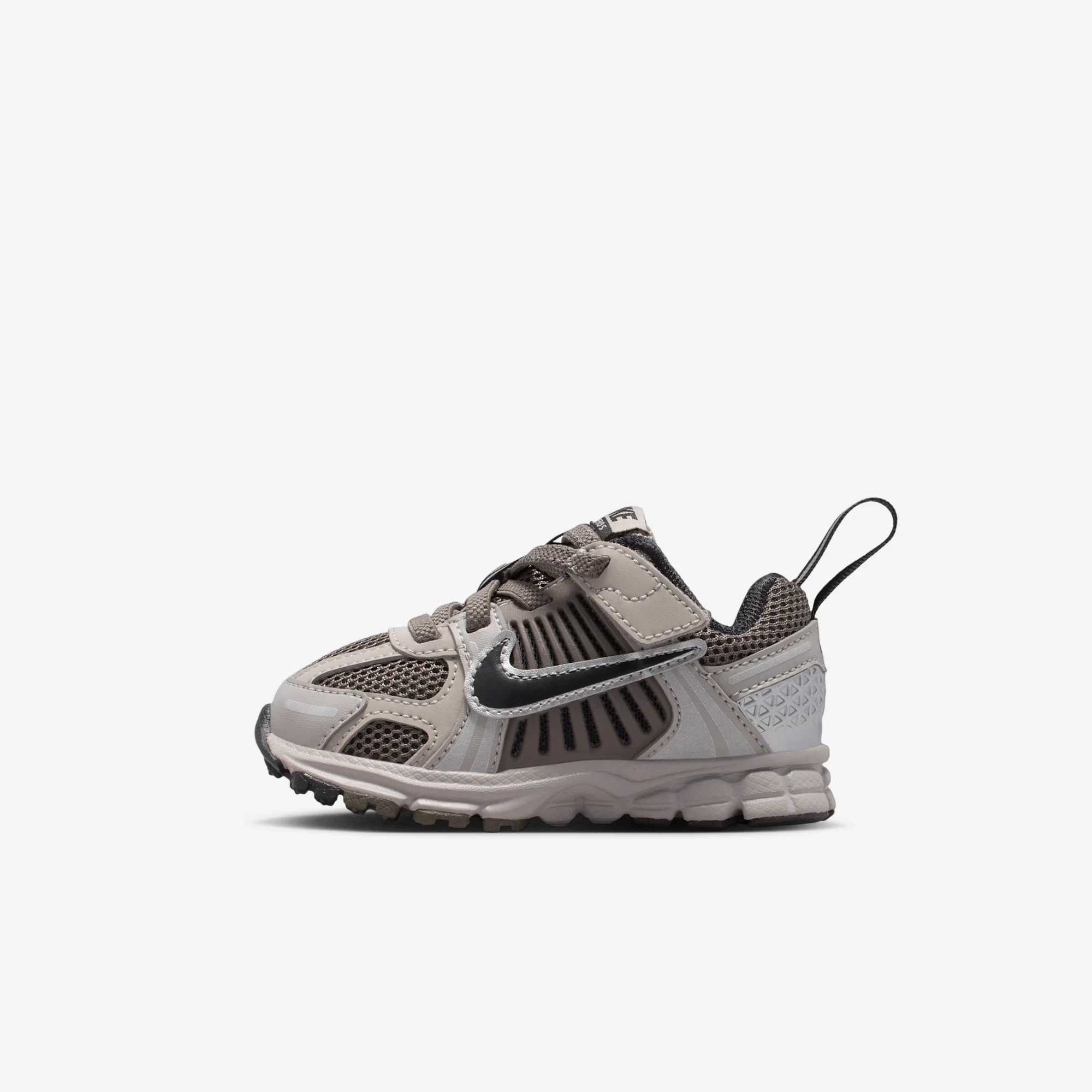 Nike Vomero 5 College Grey Cave Stone Metallic Silver Black (TD)