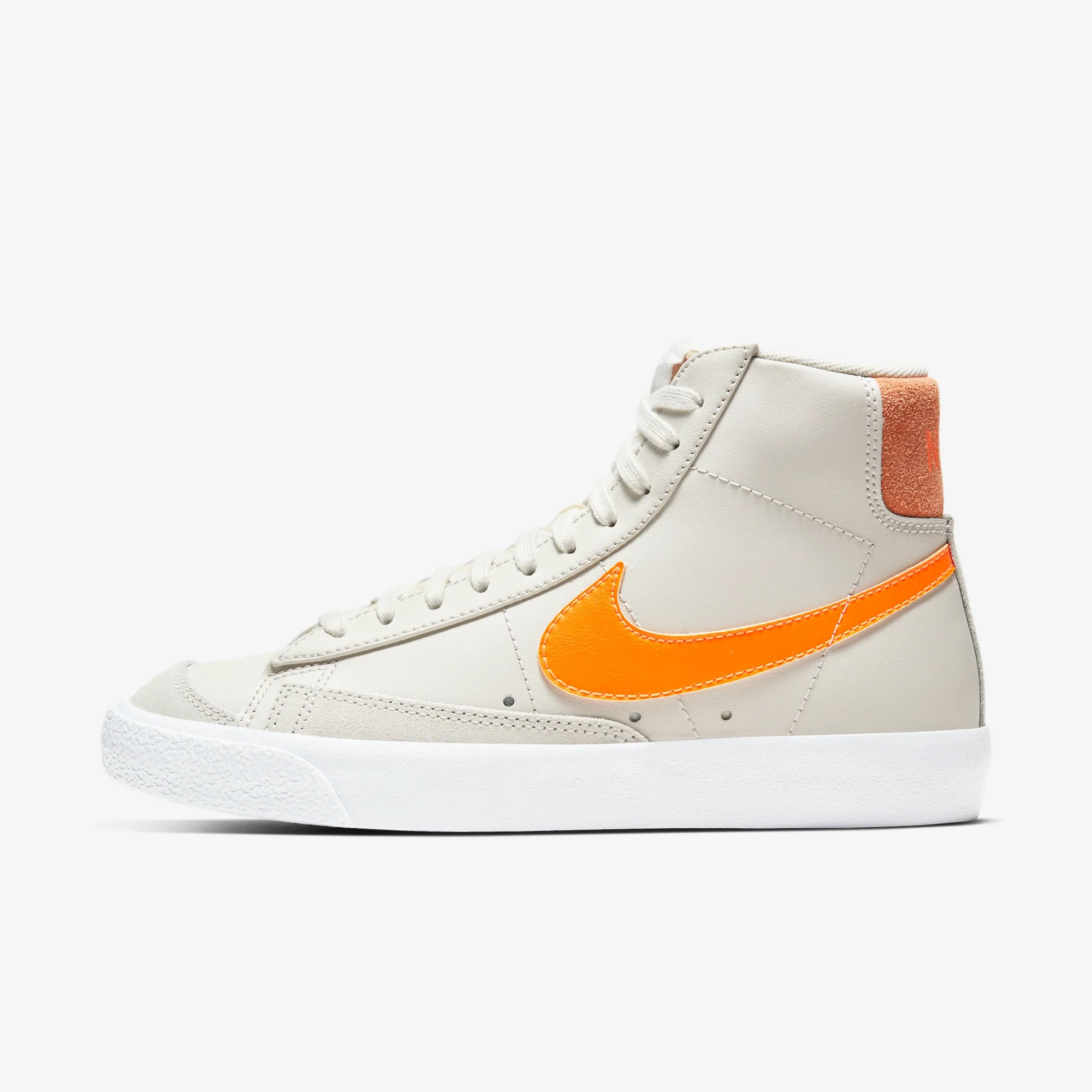 Nike Blazer Mid '77 Light Bone (Women's)
